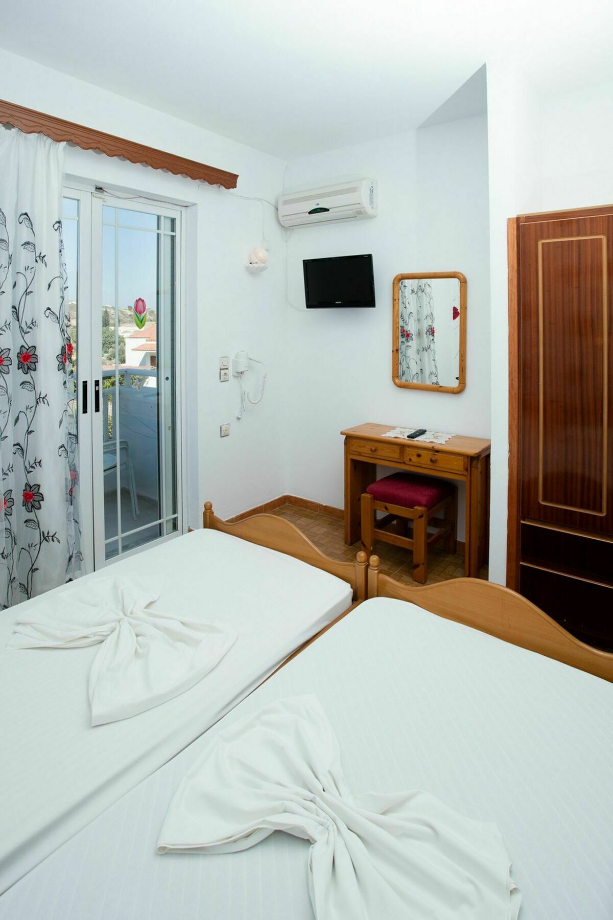 Ipokampos Apartment Кефалос Екстериор снимка
