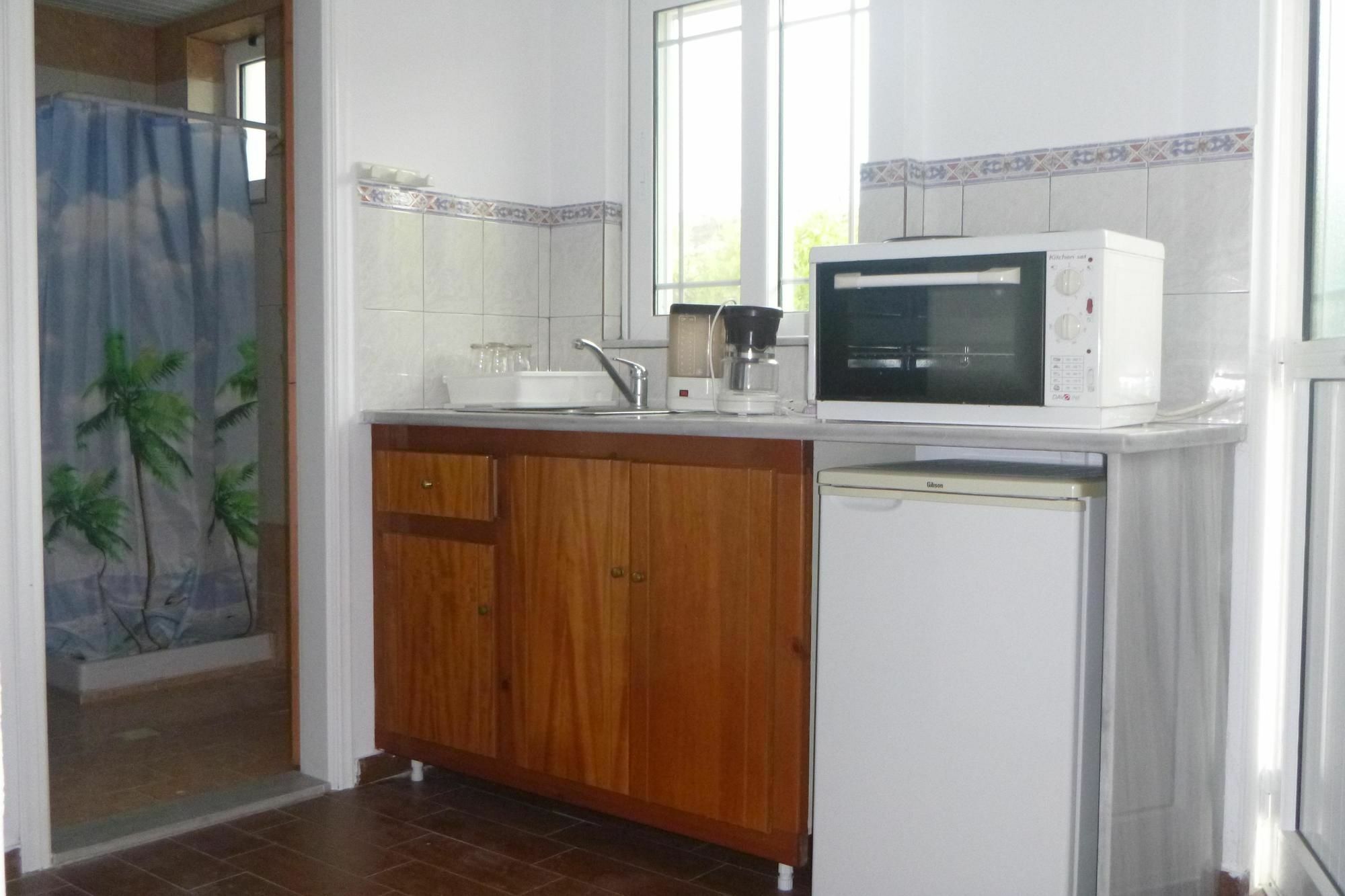 Ipokampos Apartment Кефалос Екстериор снимка