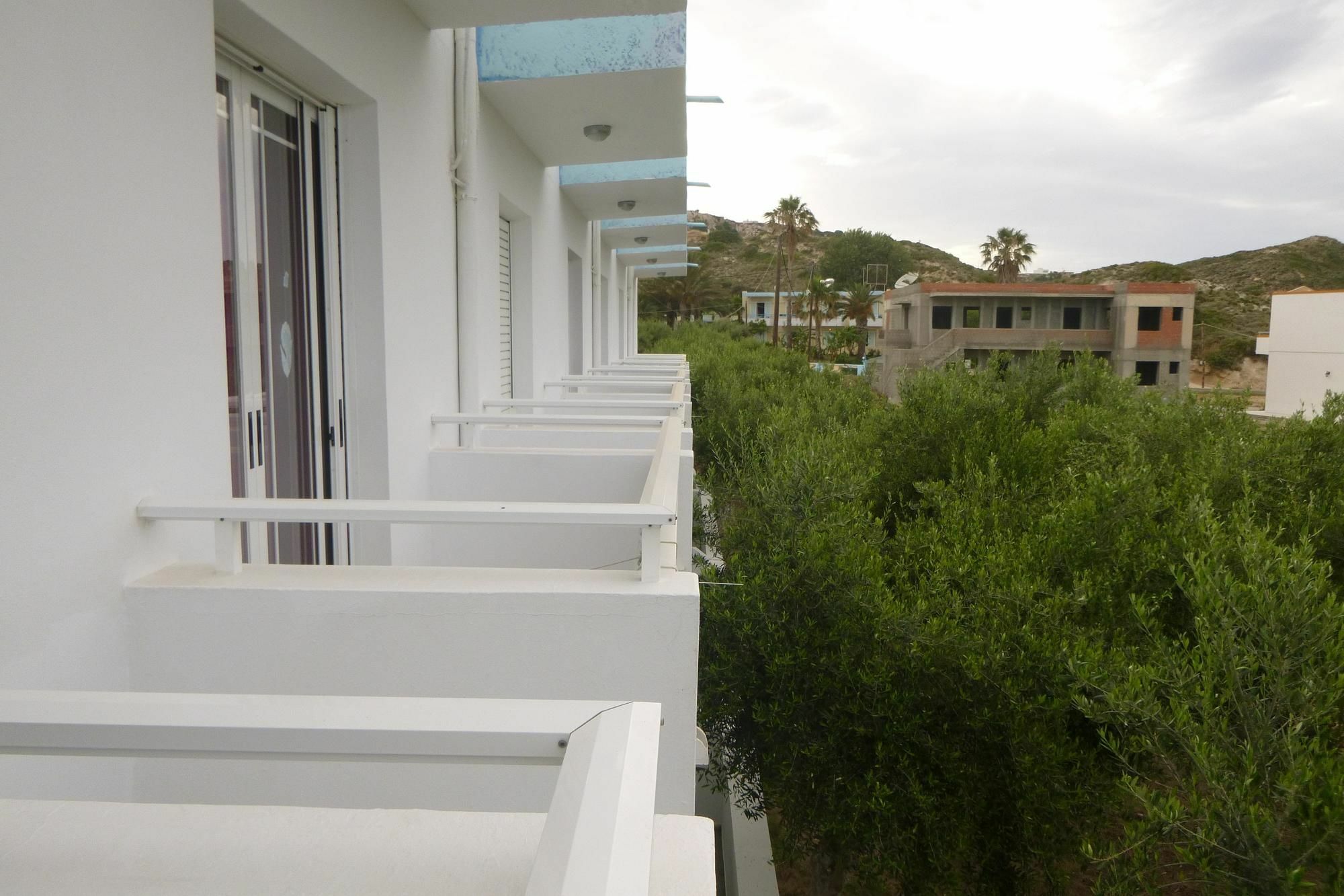 Ipokampos Apartment Кефалос Екстериор снимка