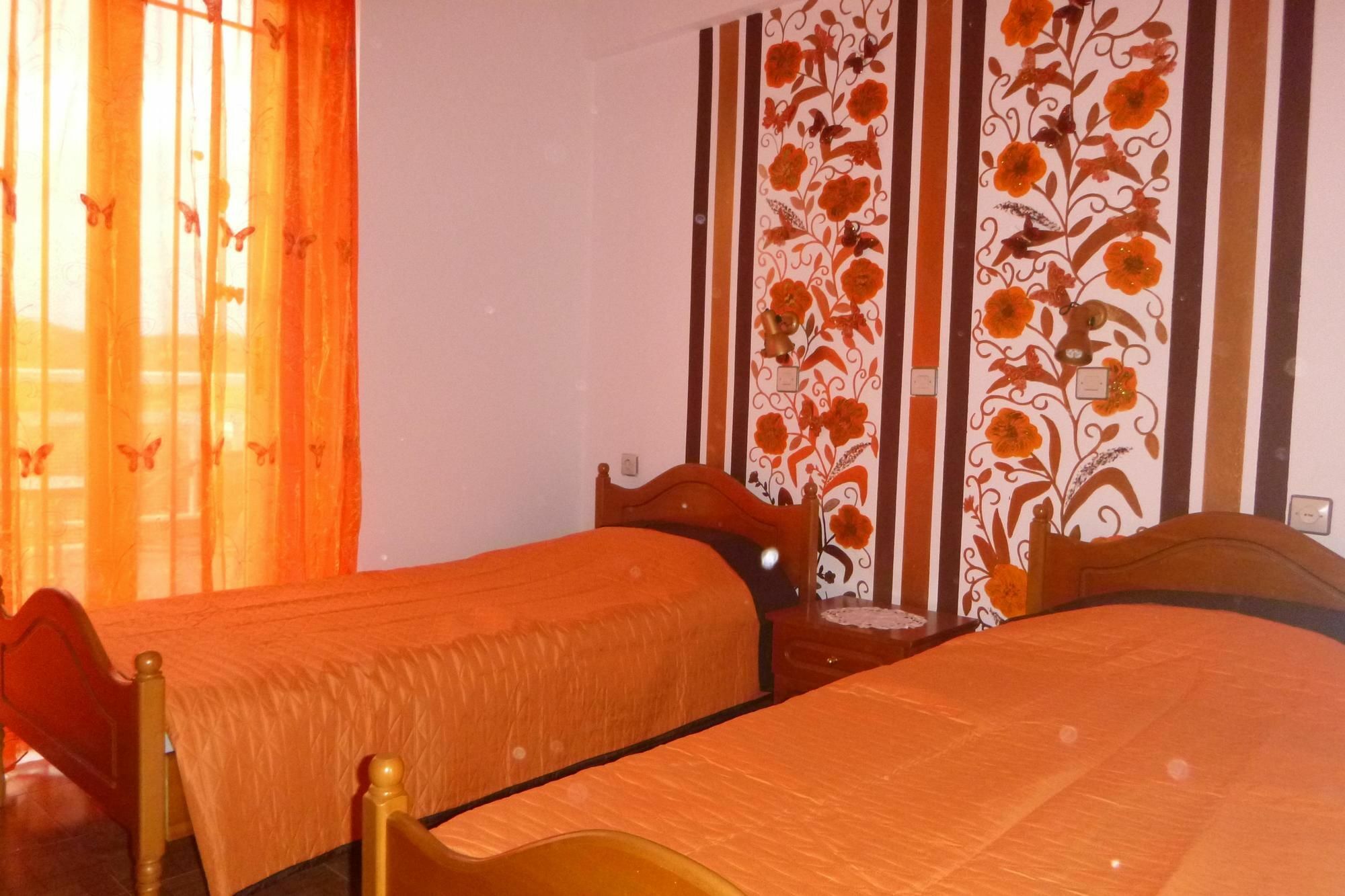 Ipokampos Apartment Кефалос Екстериор снимка